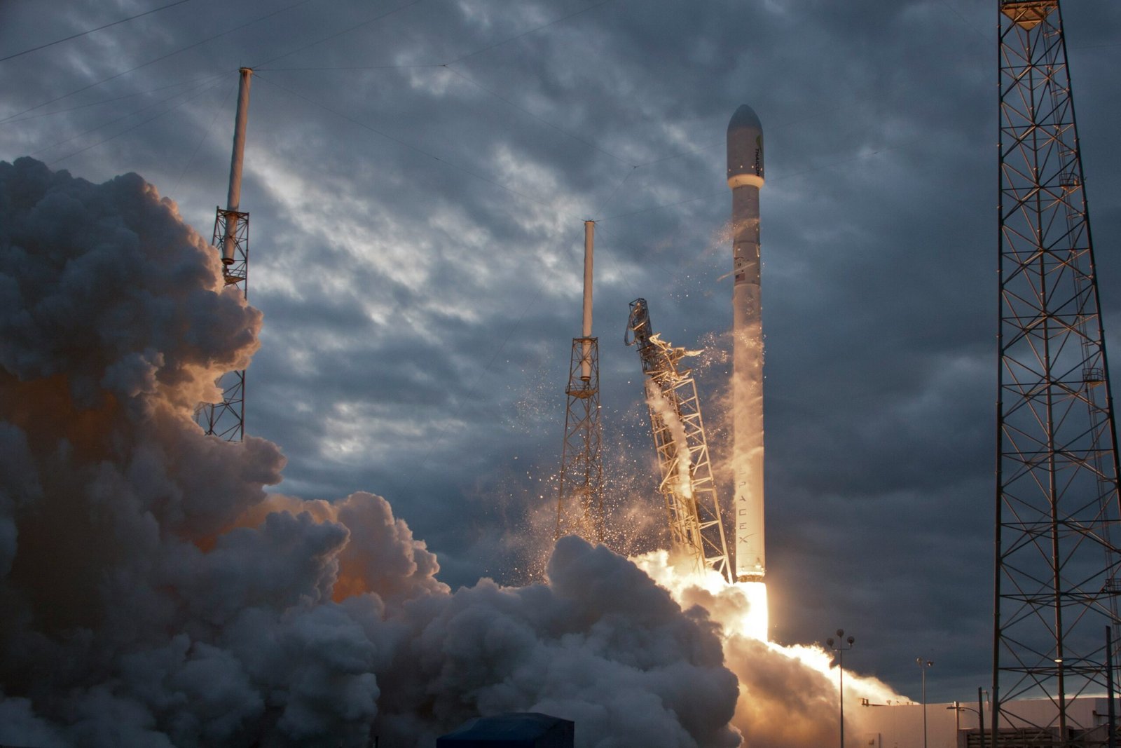 spacex yJv97tE7GDM unsplash scaled